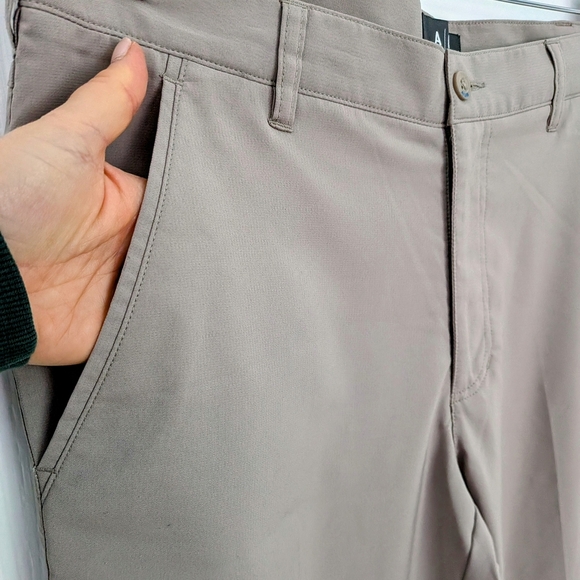 AUR Active Golf Pants – Beige Flat Front Stretch Chinos, Men’s Waist 32 #63 - Picture 3 of 6